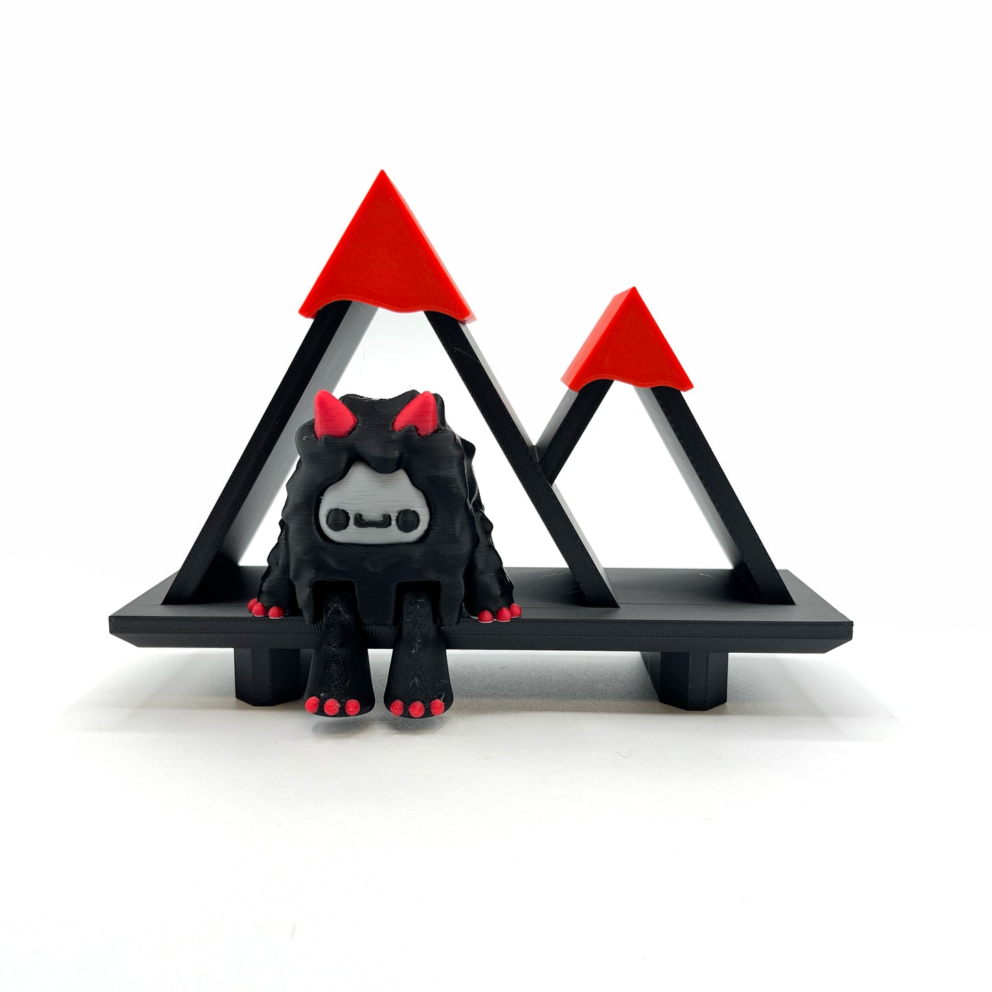 Mountain Shelf – The Perfect Yeti & Bigfoot Display – 3D Printed