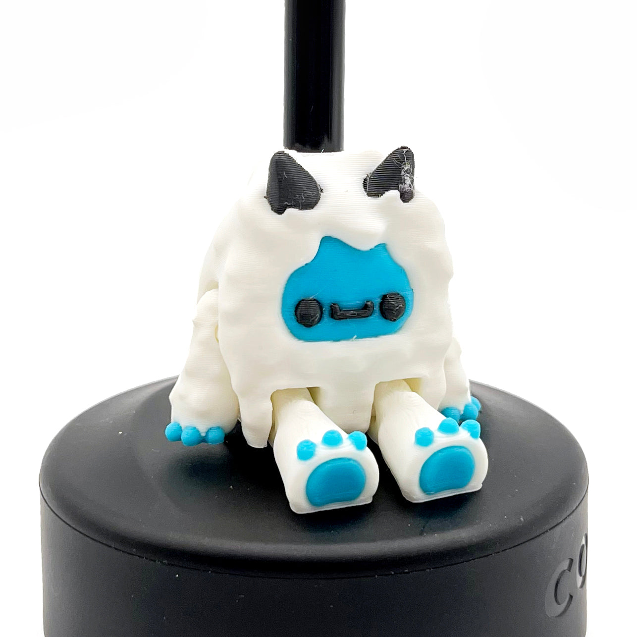 SIP SIDEKICKS - Flurryfoot & Bigfoot - Articulating 3D Printed Animal Figurines  – Adorable 3D Printed Straw Buddy for Tumbler Cups | Collectible Cup Charm